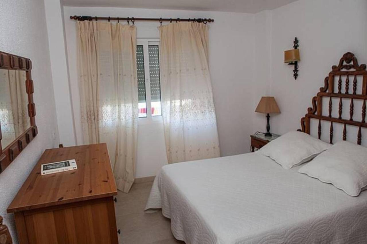 Apartamento En Nerja. Primera Linea De Playa Buitenkant foto